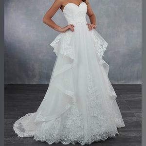 NWT Mary's Bridal MB3056 Stunning Sz 4